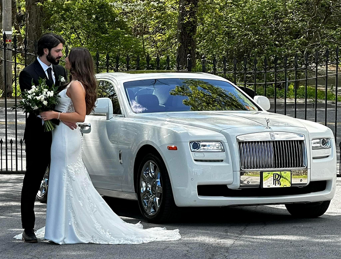 Arrive in style on your wedding day with our black car hire service in Houston, offering luxury and sophistication for your special occasion.